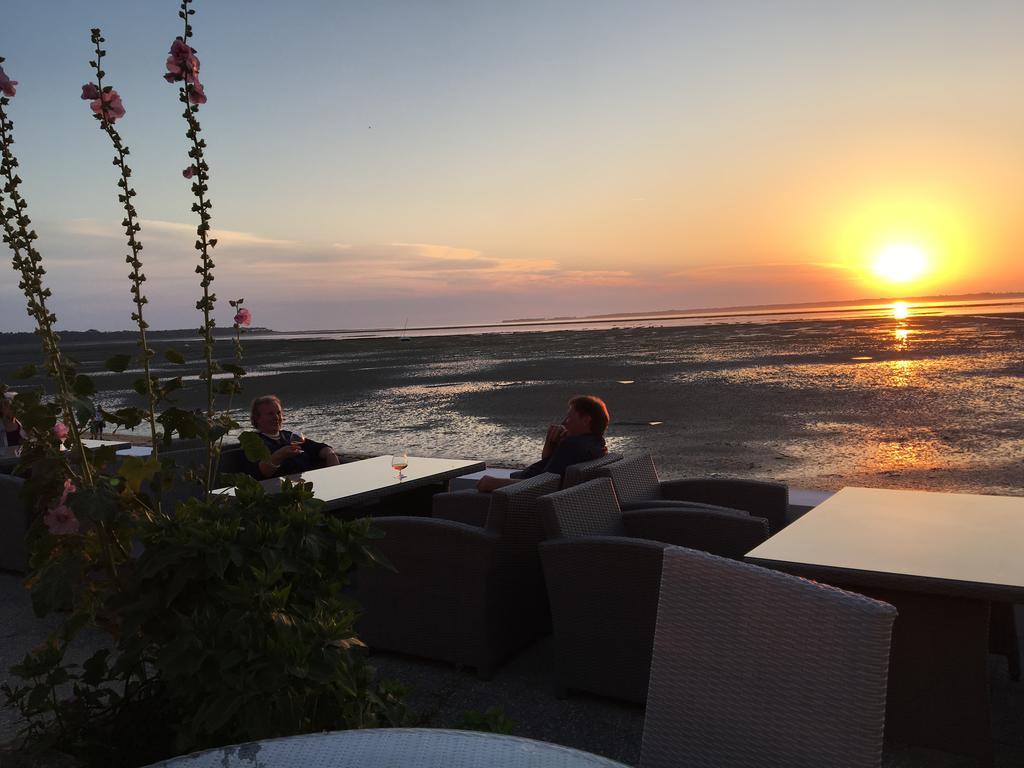 Beach Hotel - Le Grand Chalet Ronce-les-Bains Luaran gambar